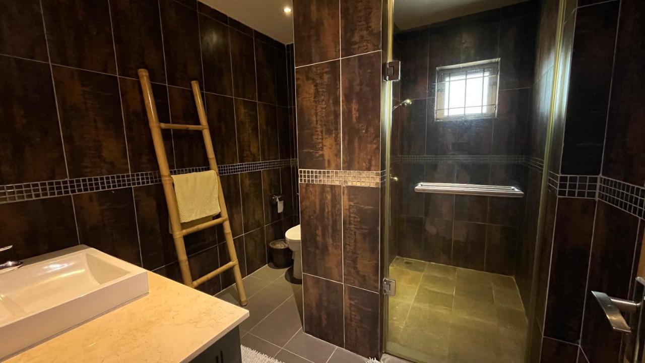 4 Bedrooms Penthouse 50 Meter To The Beach By Dream Escapes Pereybere Beach Exterior photo